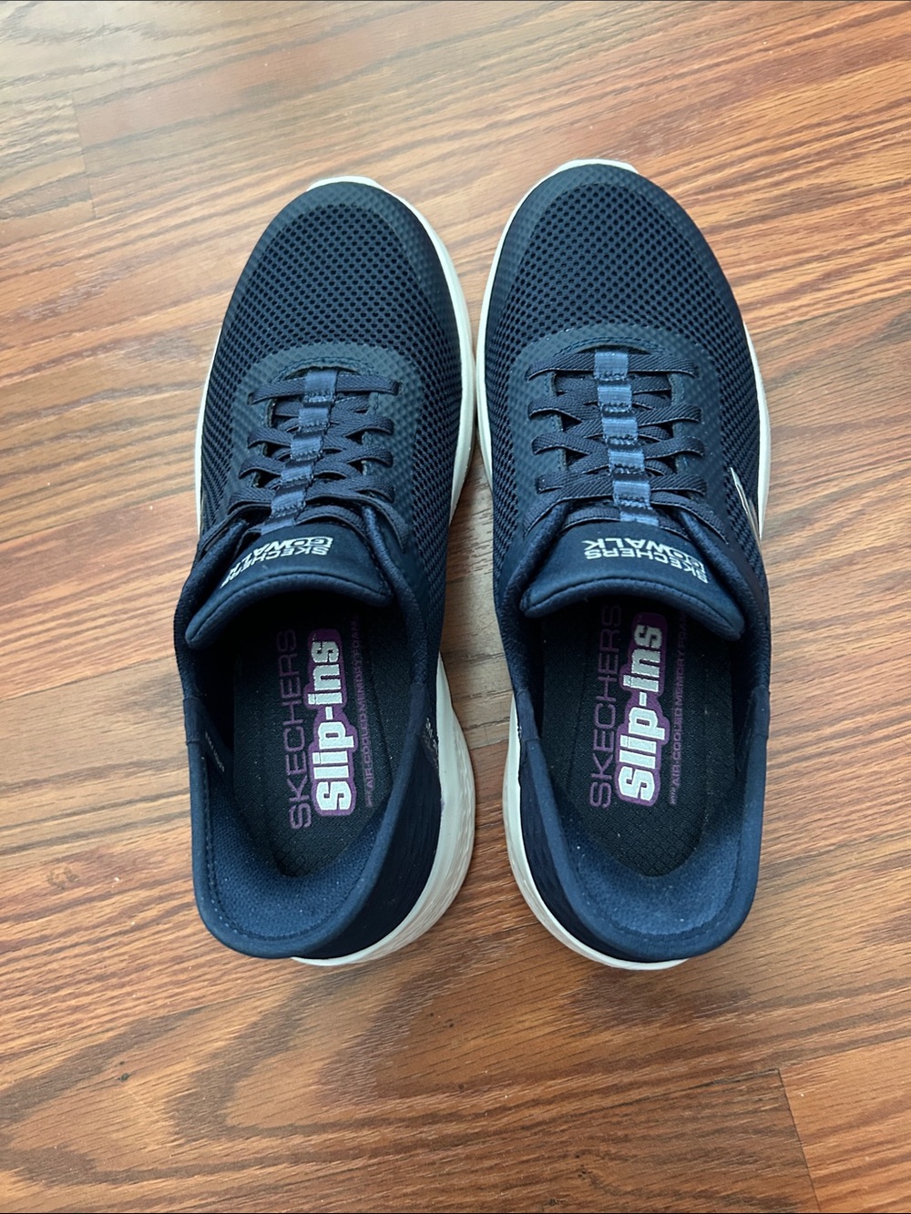 Skechers GOwalk Women's Navy and White Knit Slip-On Sneakers sz 8.5. New w/o tag - Picture 2 of 6